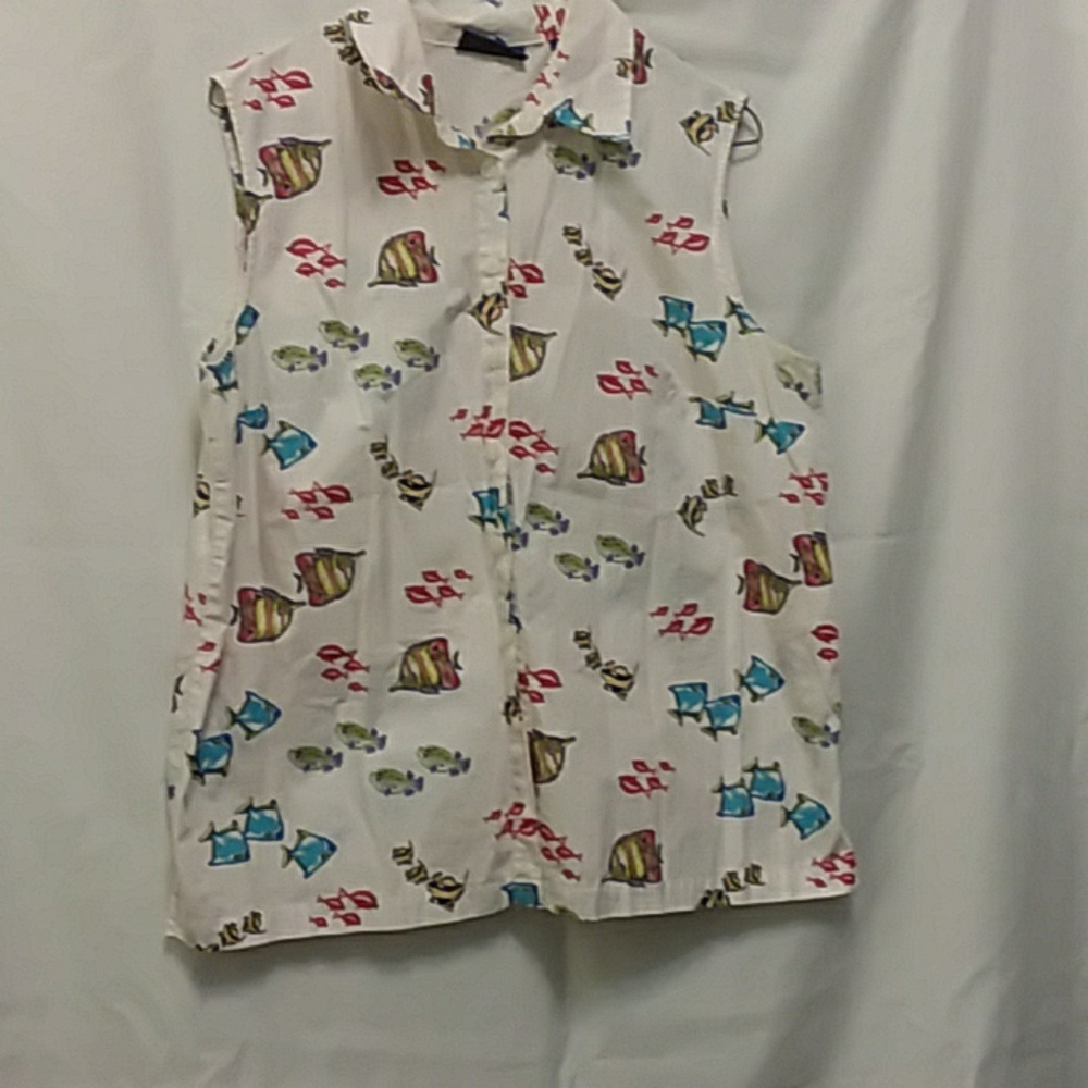 Sleeveless blouse